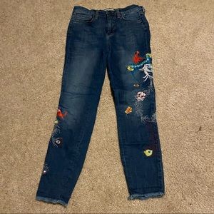 🐓Free People Embroidered Jeans🐓